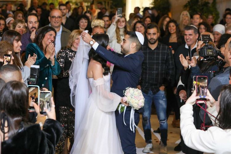 החתונה של גל ולירן (צילום: אספוסה)