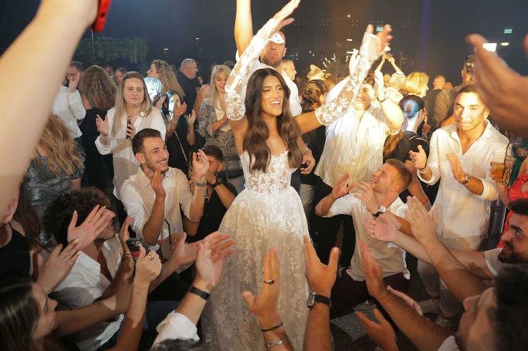 החתונה של קורל ואיציק (צילום: מיקי סוויסה, שי גואטה)