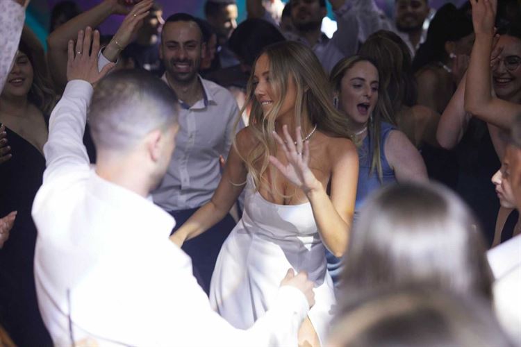 החתונה של רוני ובר (צילום: שחר ארביב)