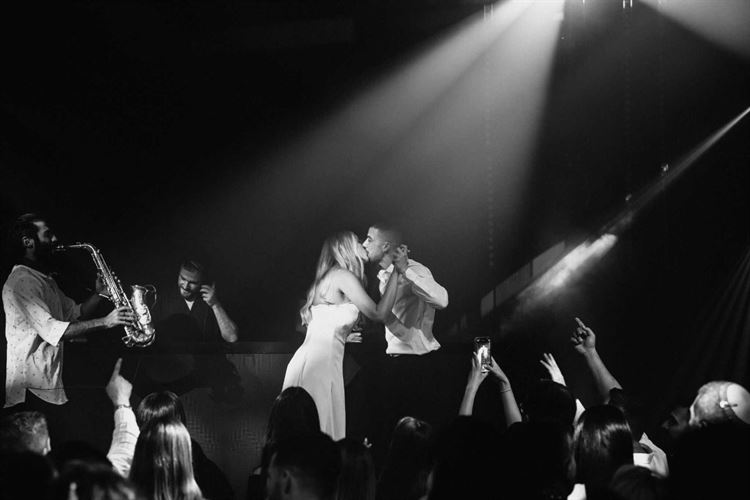 החתונה של רוני ובר (צילום: שחר ארביב)