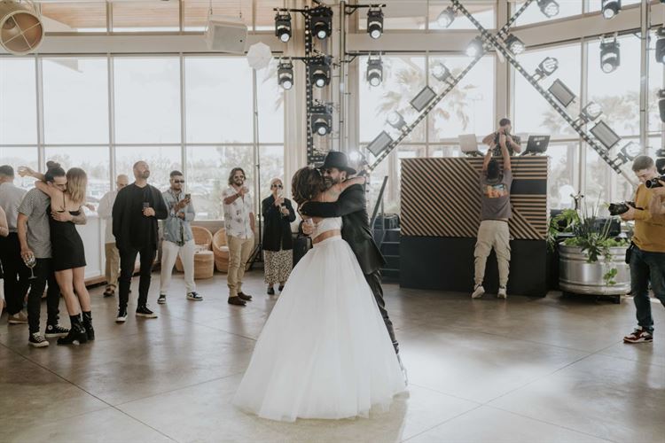 החתונה של אלעד ודריה (צילום: עידו סיטבון)