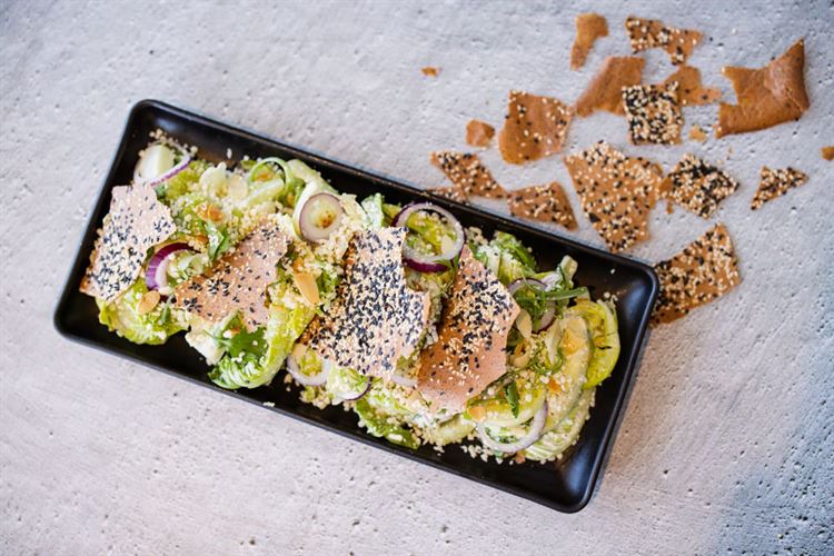 סלט קיסר (צילום: וואלה! מזל טוב)