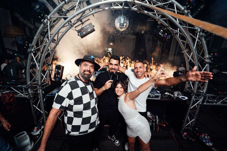 החתונה של יובל ואבי (צילום: stories photography)