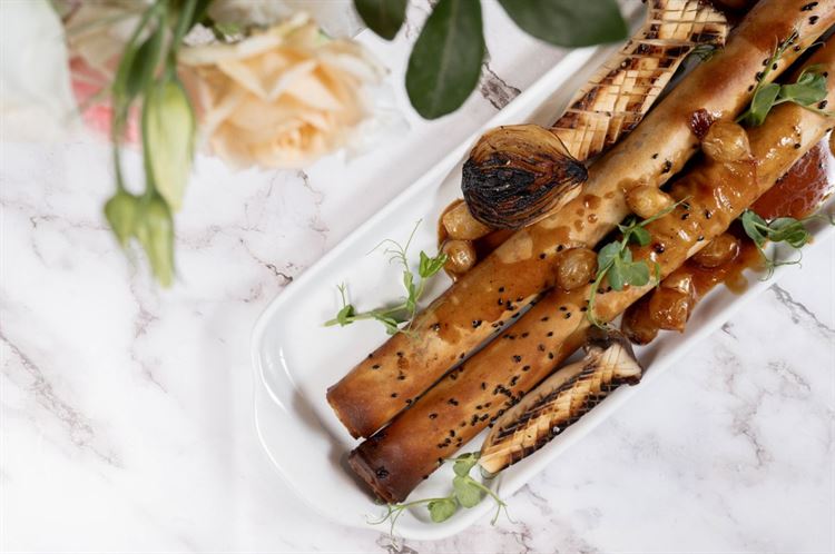 תפריט 2024 של אמארה (צילום: וואלה! מזל טוב)