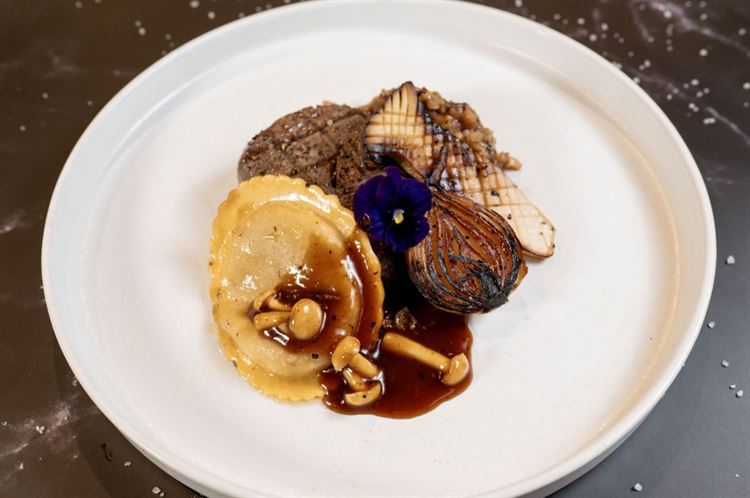 פילה בקר ורביולי (צילום: וואלה! מזל טוב)