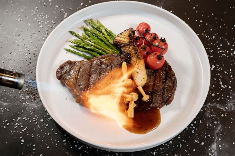 תפריט 2024 של אמארה (צילום: וואלה! מזל טוב)