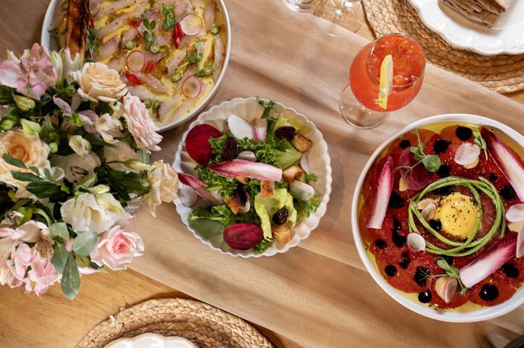 תפריט 2024 של אמארה (צילום: וואלה! מזל טוב)