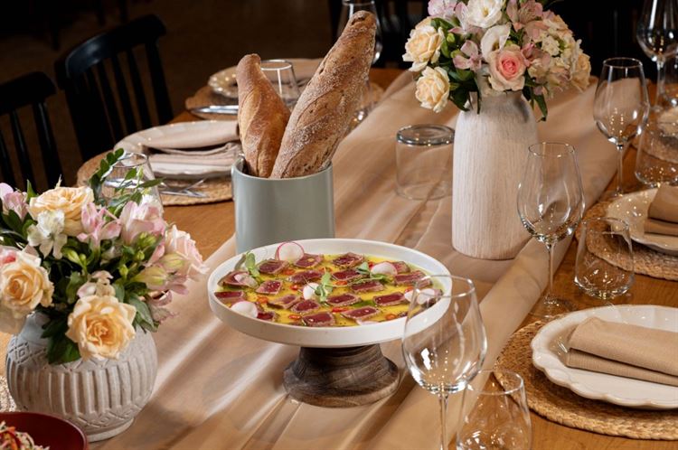 תפריט 2024 של אמארה (צילום: וואלה! מזל טוב)