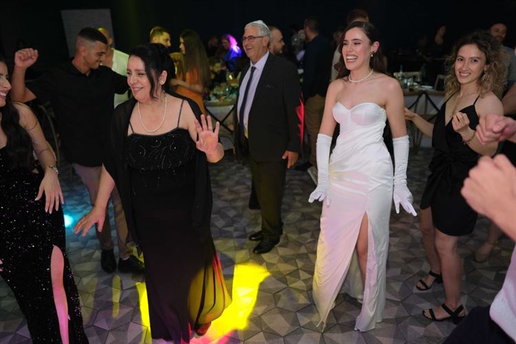 החתונה של מילנה ורוברט (צילום: מיקי סוויסה)