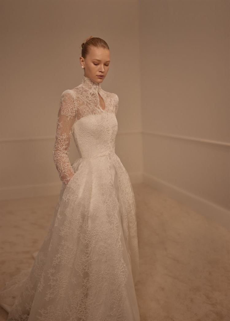 זוהרת בלבן: קולקציית הכלות של ליהי הוד 2025 8