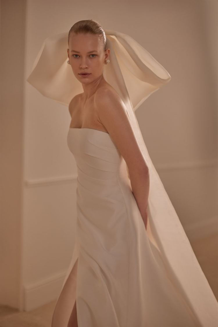 זוהרת בלבן: קולקציית הכלות של ליהי הוד 2025 9