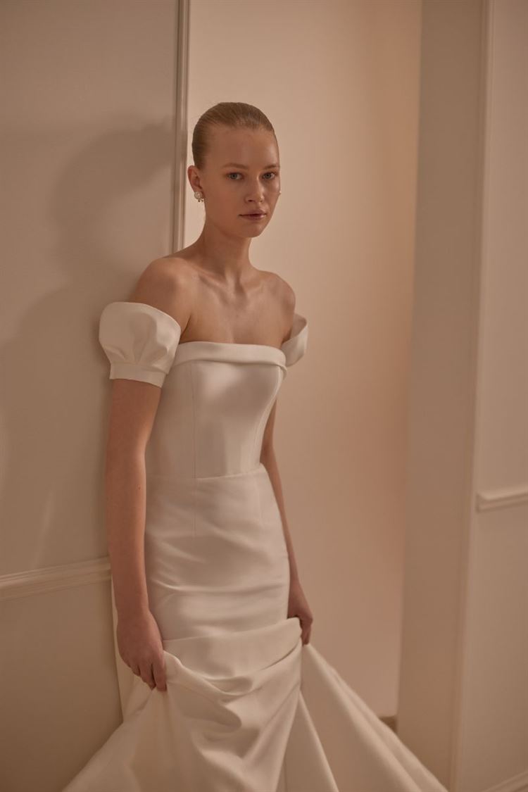 זוהרת בלבן: קולקציית הכלות של ליהי הוד 2025 5