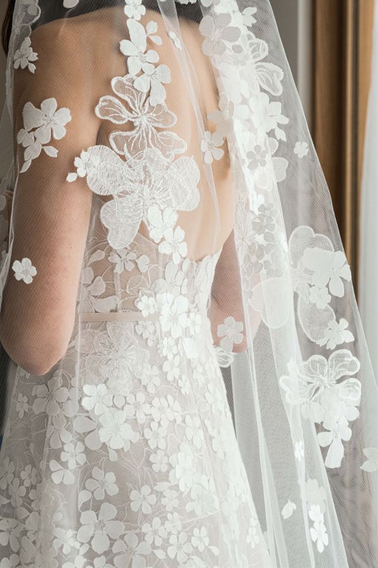 קולקציית הכלות של מירה צבילינגר: השתקפויות 2