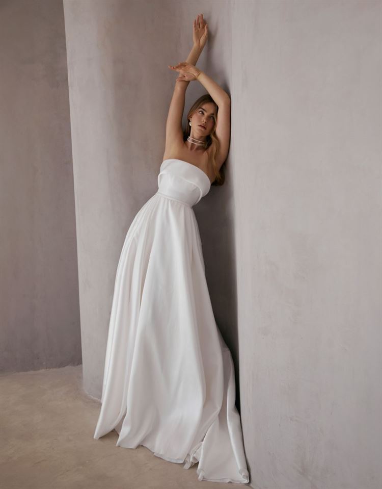 קולקציית 2025 של איילה עזרא: חגיגה של נשיות וקסם 3