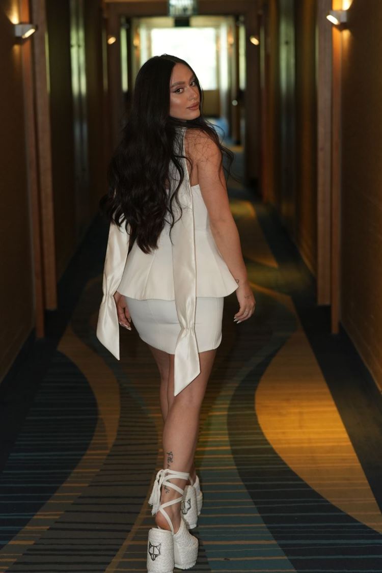 צילום: avi red camera