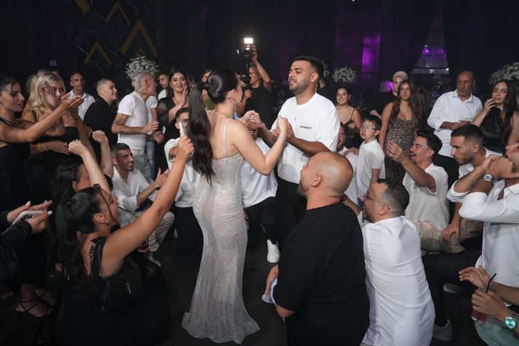 צילום: avi red camera