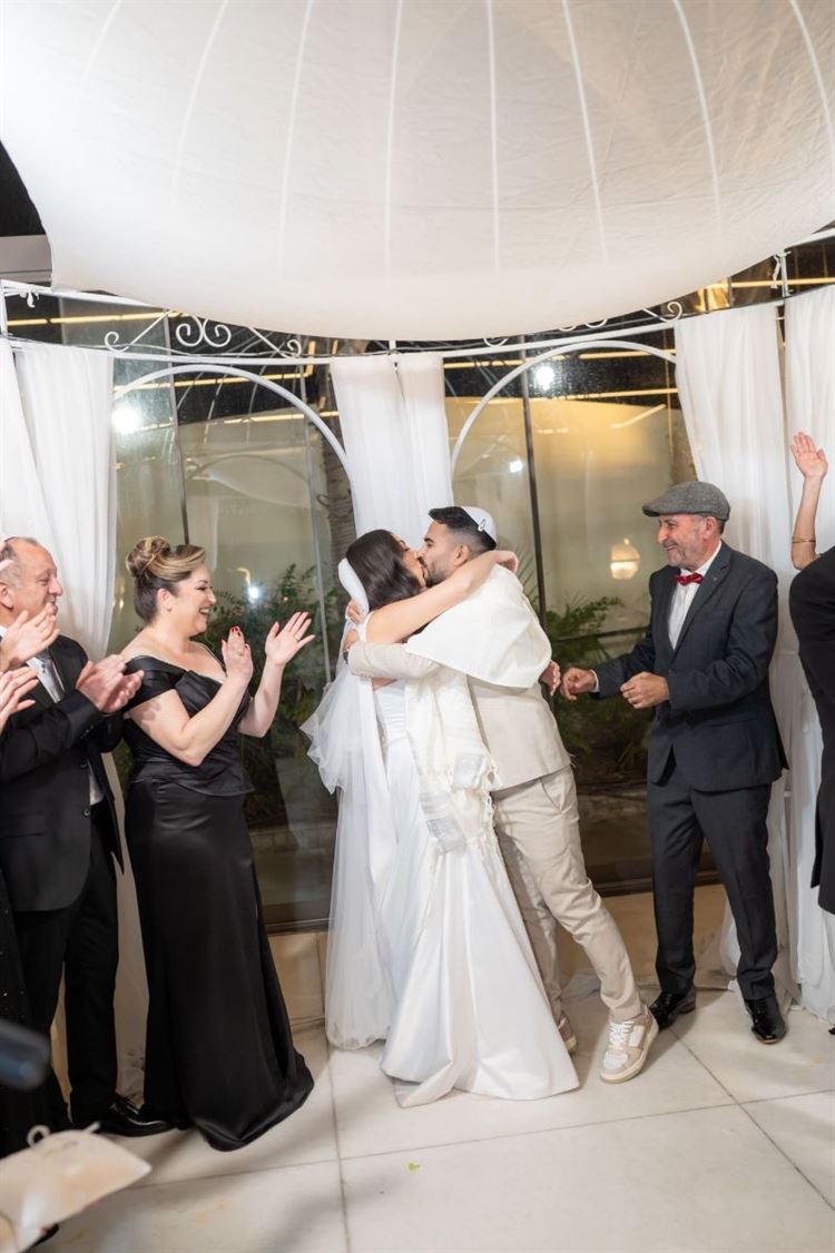 צילום אלון & גיא (אלון גרובר)