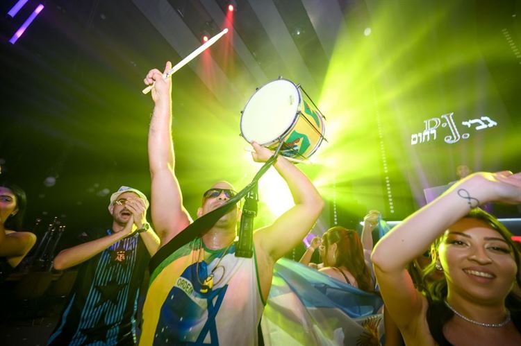 צילום אלון & גיא (אלון גרובר)