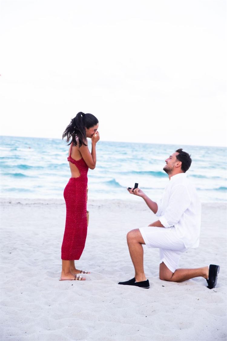 באדיבות הזוג