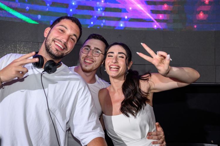 צילום: בראשית - מיכאל ואיתן