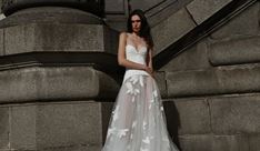 שמלות כלה  - ליז מרטינז