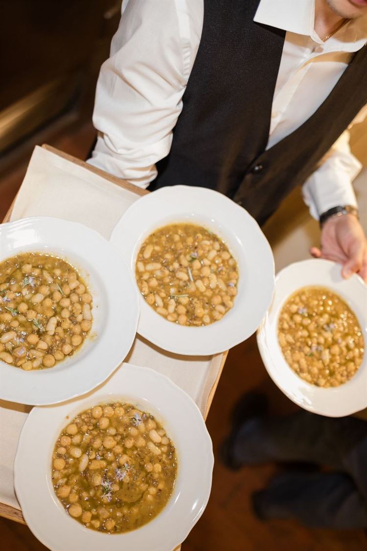 צילום: sayuriweddings, angelicamuzzi.ph