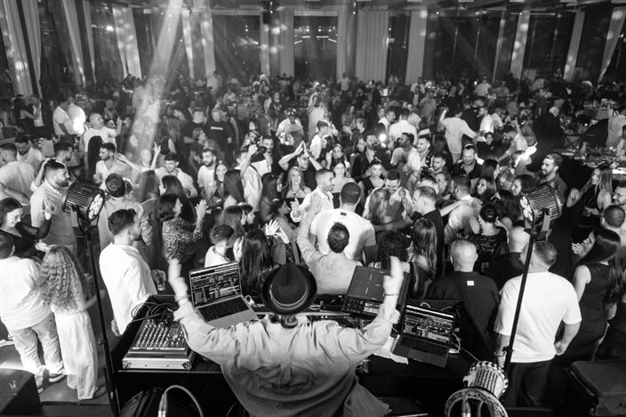 אולם ורחבה סקיי גארדן #1