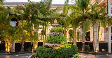 כתב חדשות ערוץ 14 חוגג במתחם האירועים עדיה - וכולם הגיעו לברך