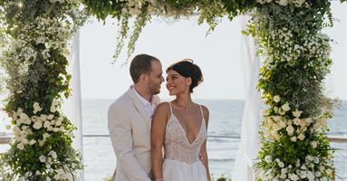 טבעי, לא מתאמץ ומדויק: החתונה של נוי ויובל 