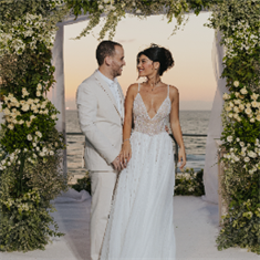 טבעי, לא מתאמץ ומדויק: החתונה של נוי ויובל 