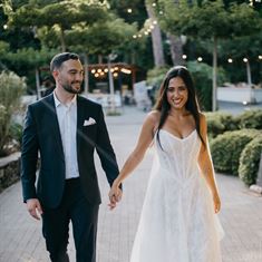 מההוסטל בברזיל ועד לגן הירוק: הסיפור של שקד ושחף 