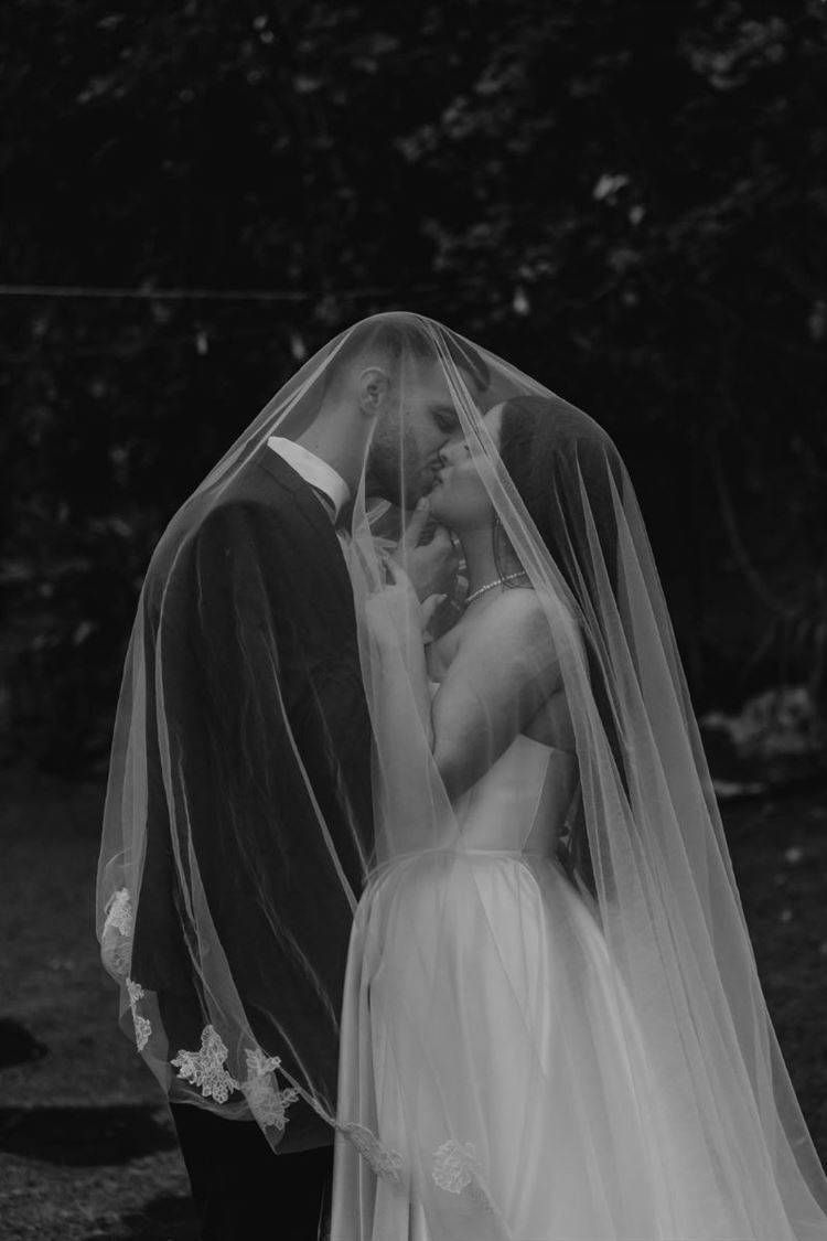 AVIRA (דניאל דיין)