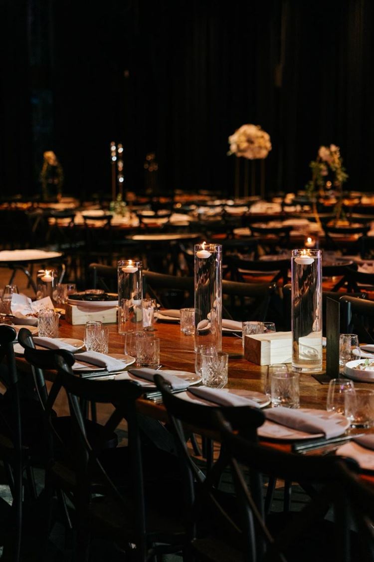 AVIRA (דניאל דיין)