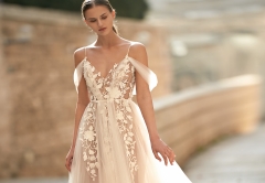 עמנואל שמלות כלה  שמלות כלה 